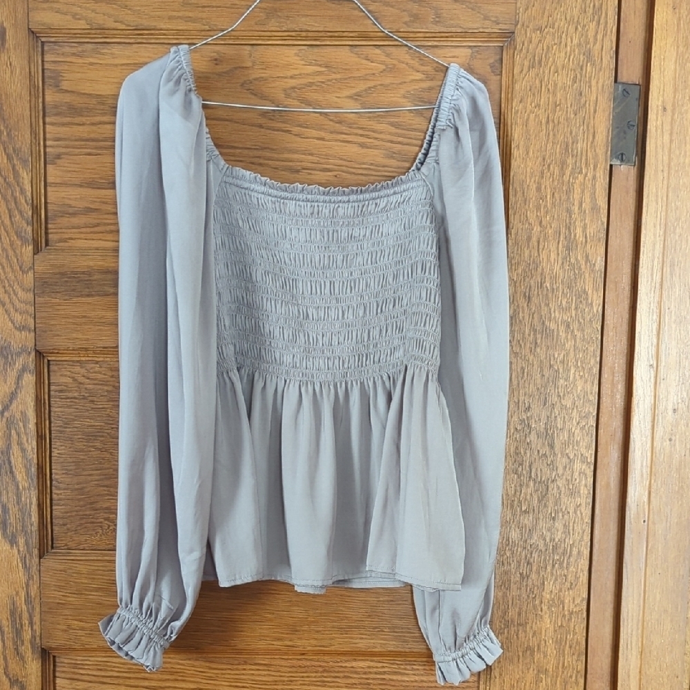 GAP Smocked Peplum Top Color Quail Beige Size Women's M